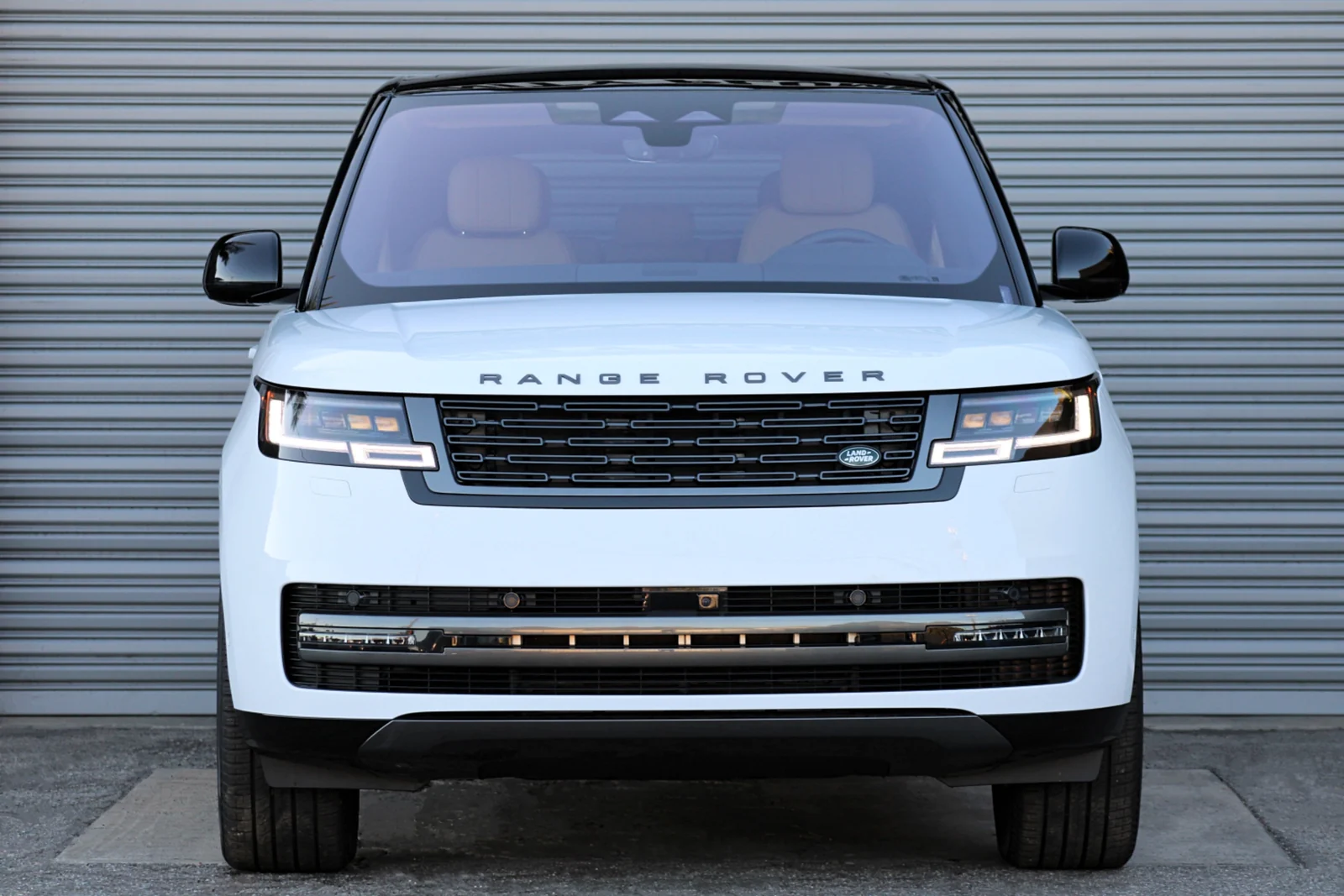 2026 Range Rover Vogue for rent in Los Angeles — front three-quarter view