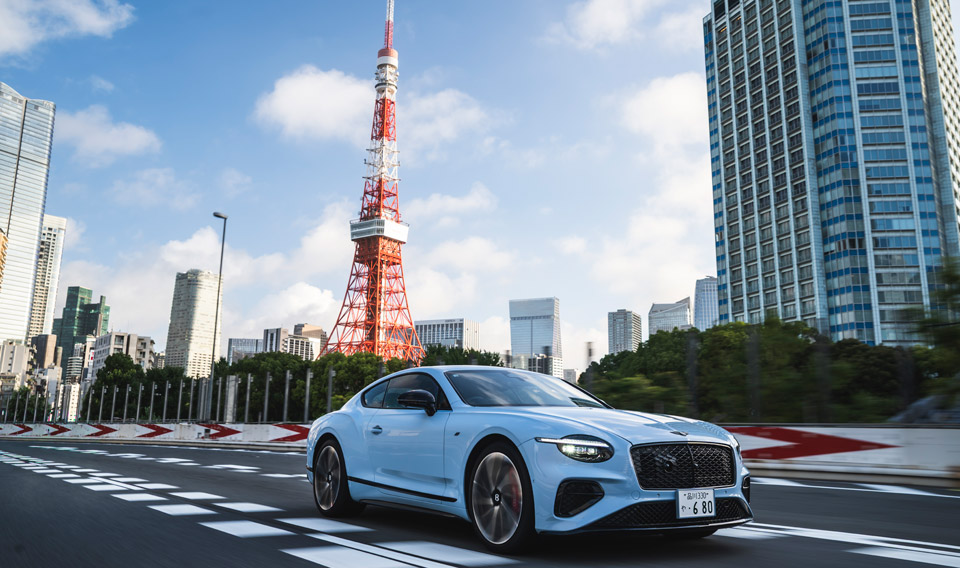 Blue Bentley Continental GT photographed near Tokyo Tower