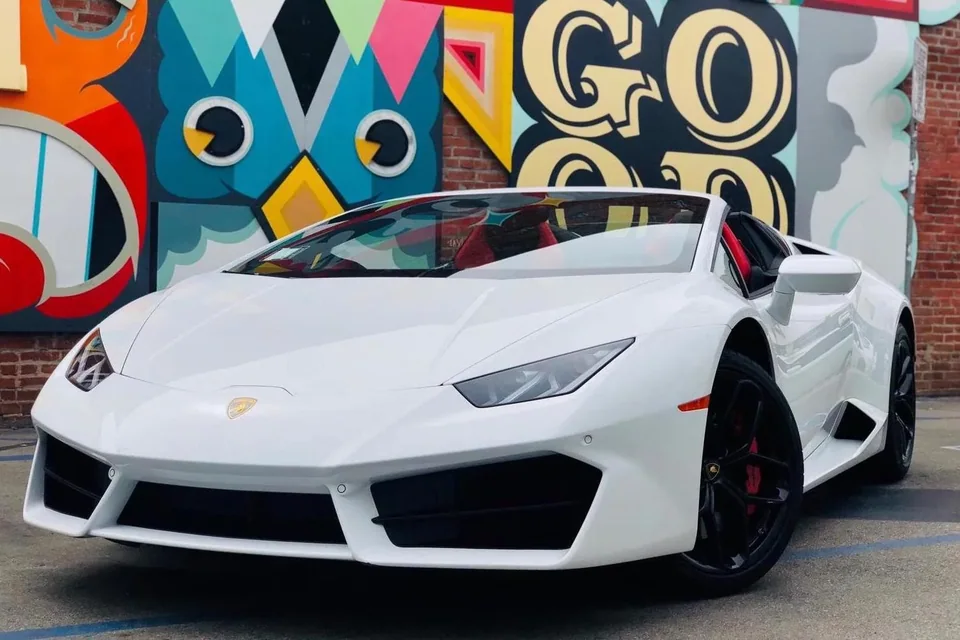 Lamborghini Huracán rental at BLU Motors in Los Angeles